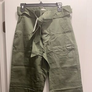 free assembly pants